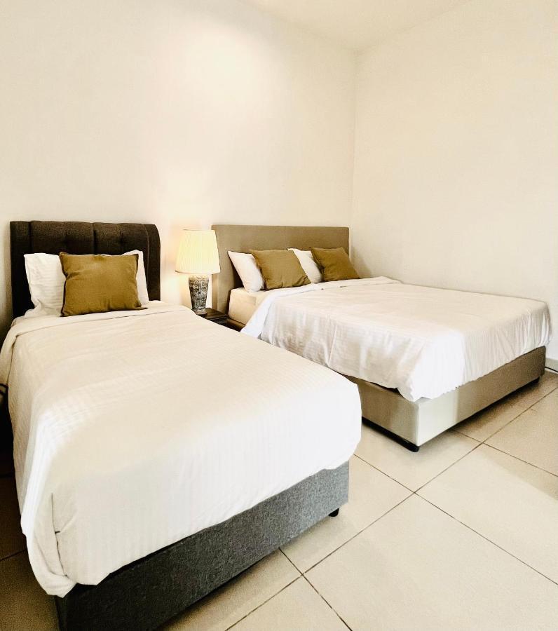Friends & Family Apartment At Midhill Genting 8Pax Free Wifi Genting Highlands Buitenkant foto
